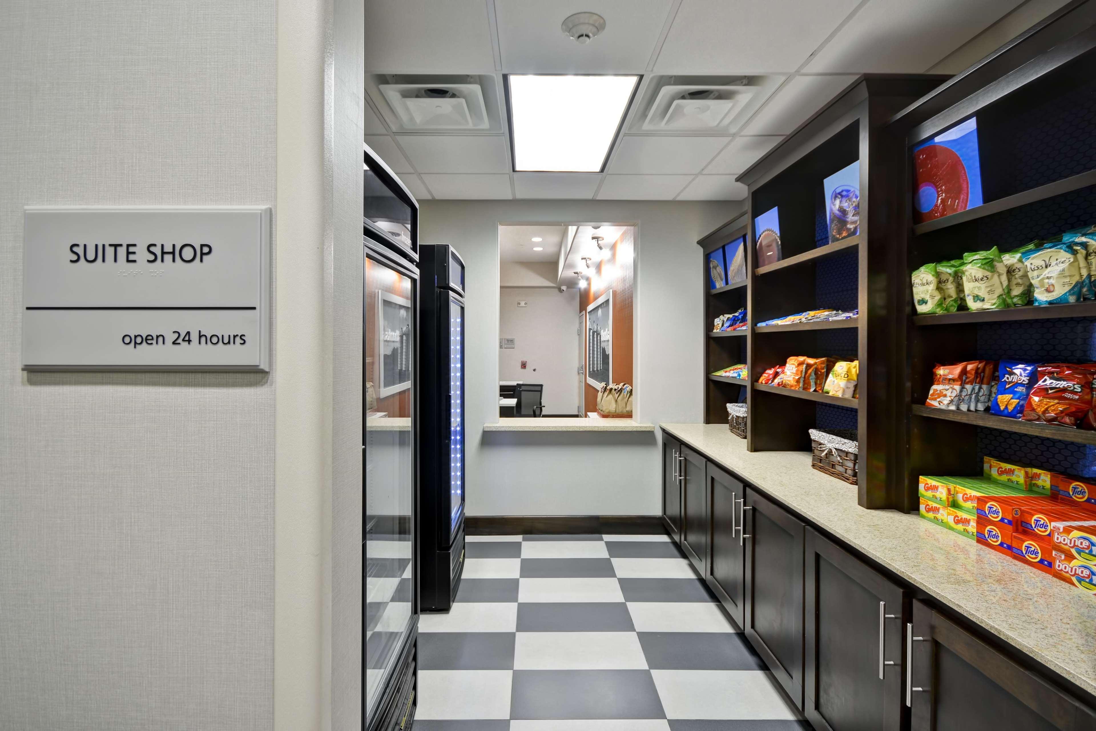 Hampton Inn Kenedy Экстерьер фото