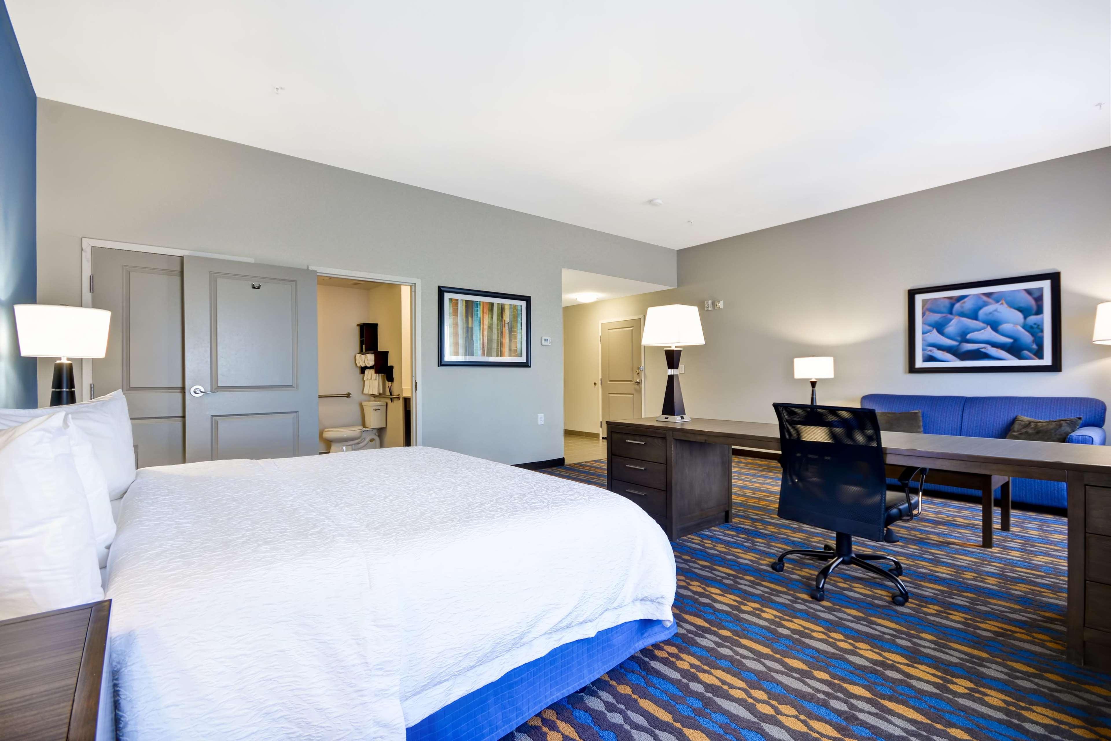 Hampton Inn Kenedy Экстерьер фото